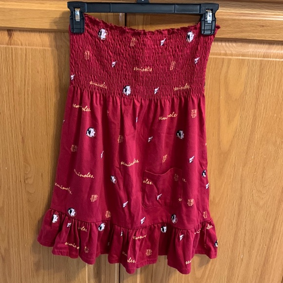 college classics Dresses & Skirts - Fsu tube stretch top ruffled bottom short dress.   Like new.   Size small